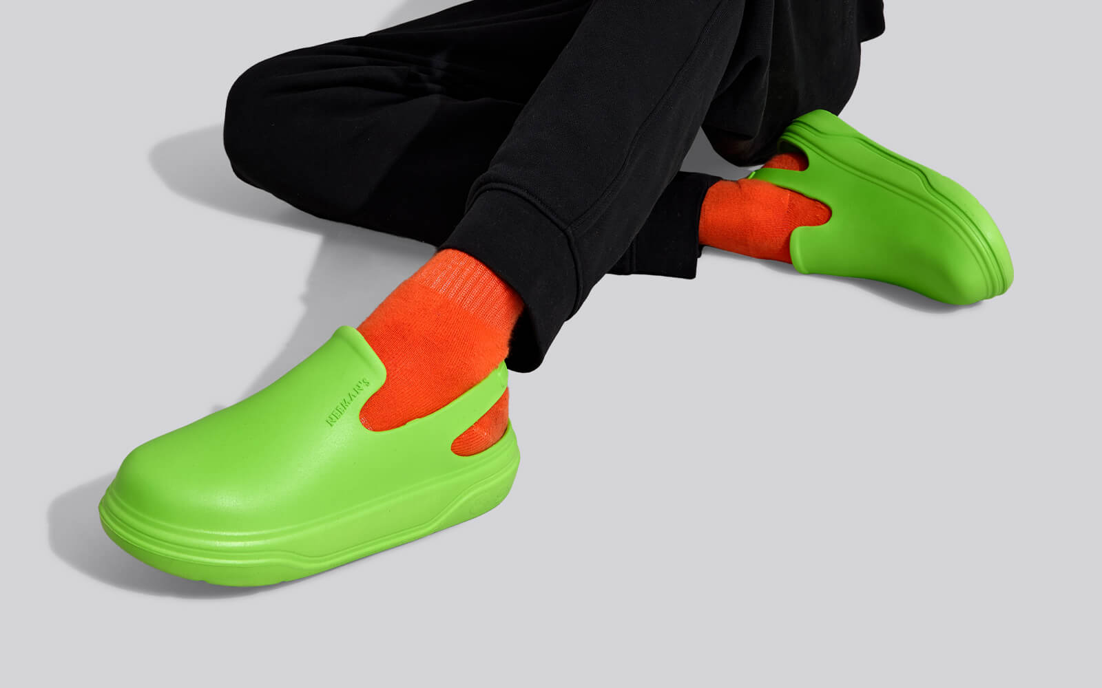 Cushers Clogs For Men : Neon Green