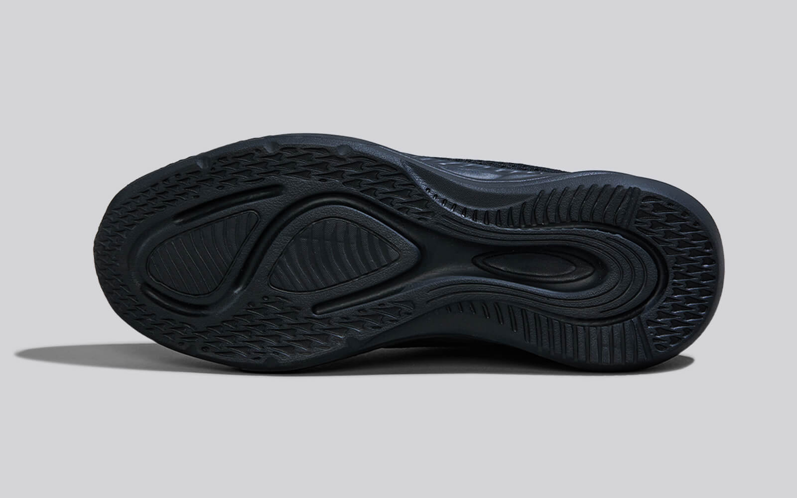 Max Cushy Slip Ons : Black